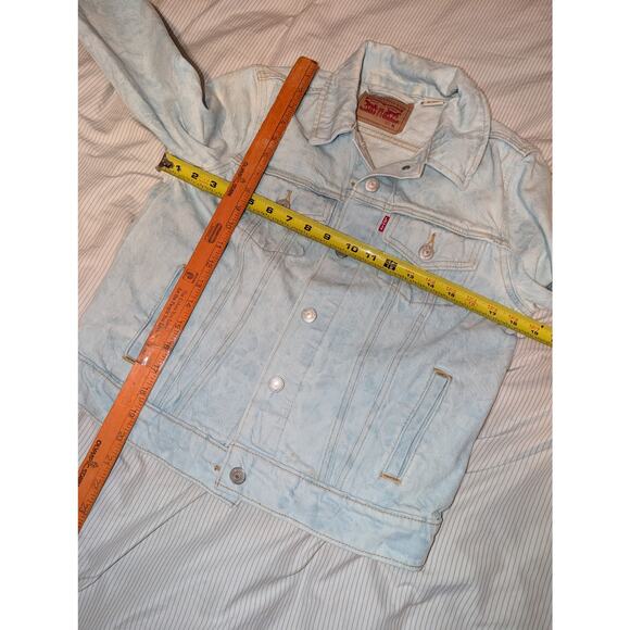 Levi's Denim Jean Jacket Size Medium Women's Trucker - Picture 3 of 6